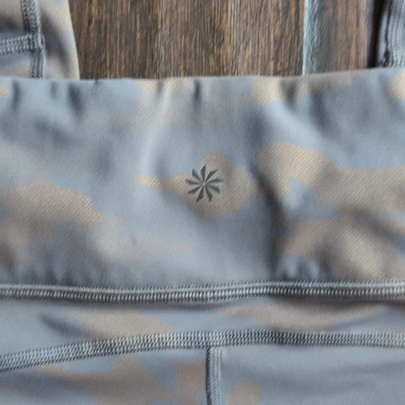 Athleta Rainier Reflective Tight Leggings - Women's XL - Picture 9 of 9